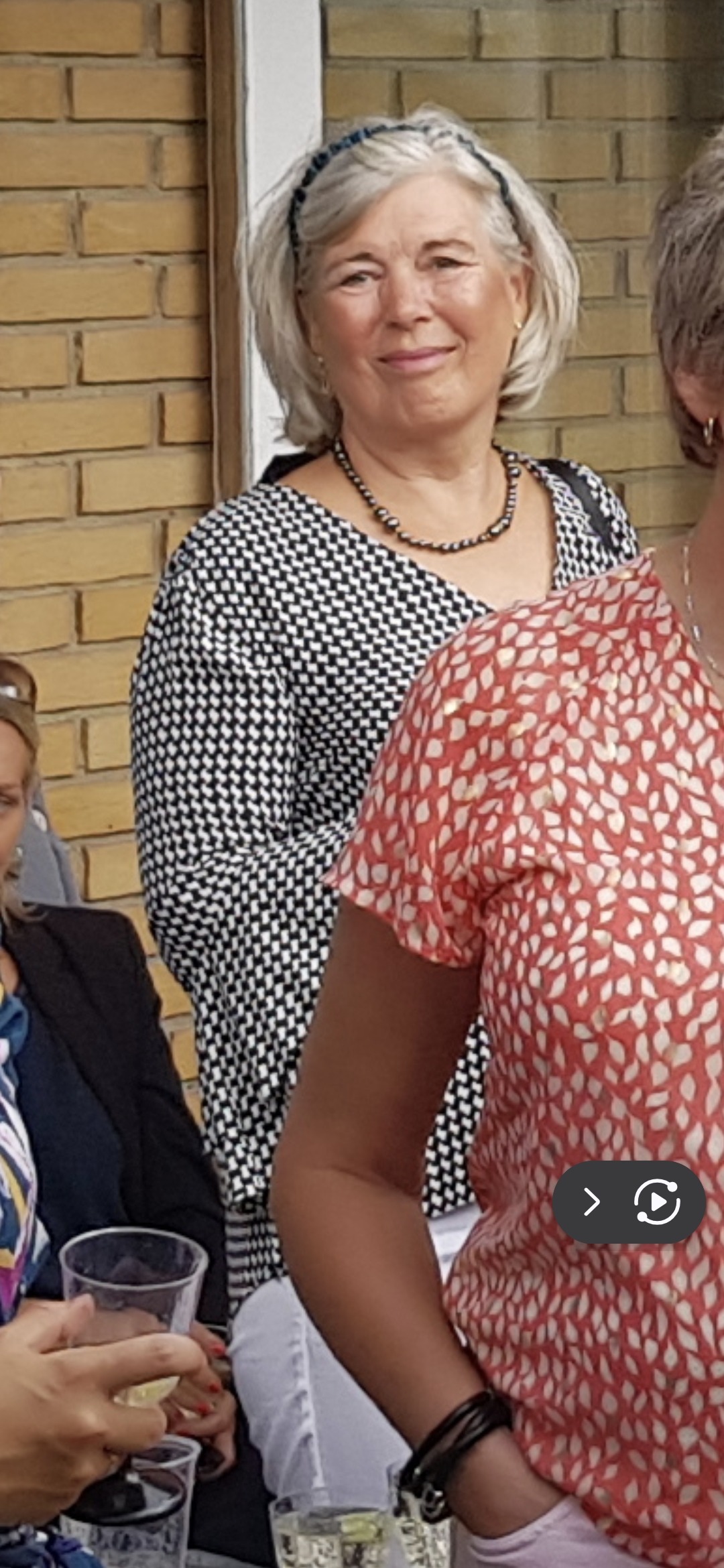 Billede af Yvonne